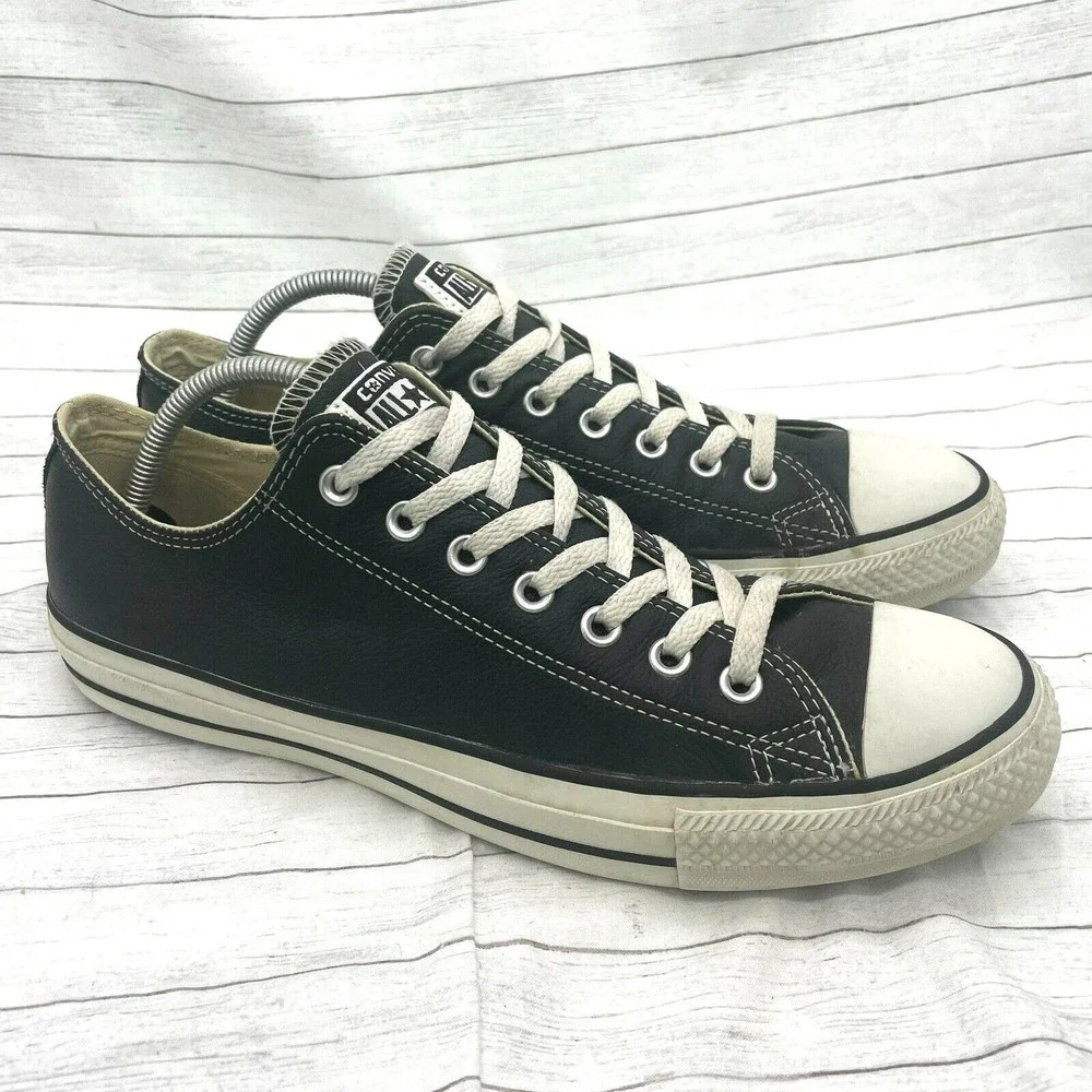 Converse Chuck Taylor All Star 107348  Low Top Black Pebbled Leather Size 11M